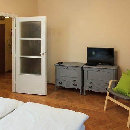 Apartament Warsaw Stopover Metro Wierzbno Zewnętrze zdjęcie